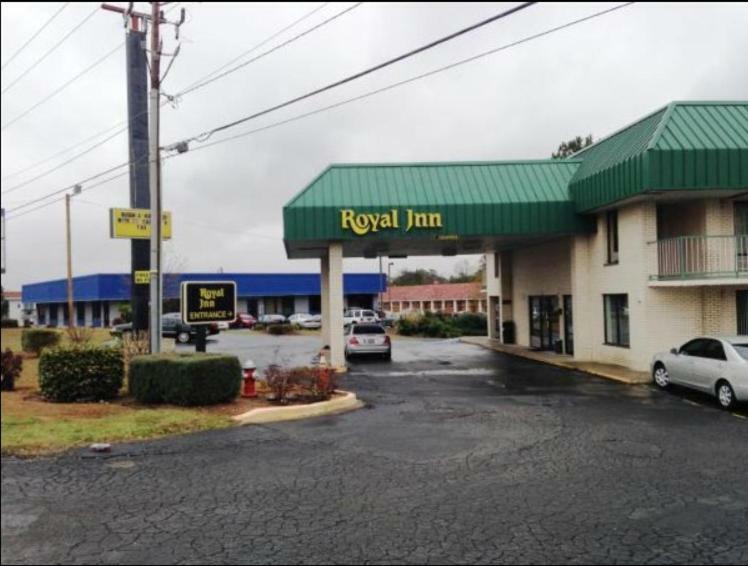 Royal Inn Columbia/Fort Jackson מראה חיצוני תמונה